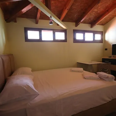 Bajrami 3* فلورا