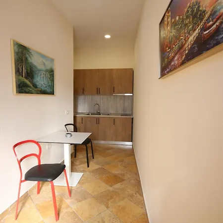 Bajrami Aparthotel