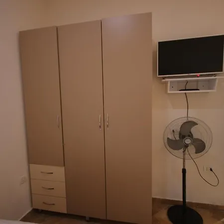 Bajrami Aparthotel